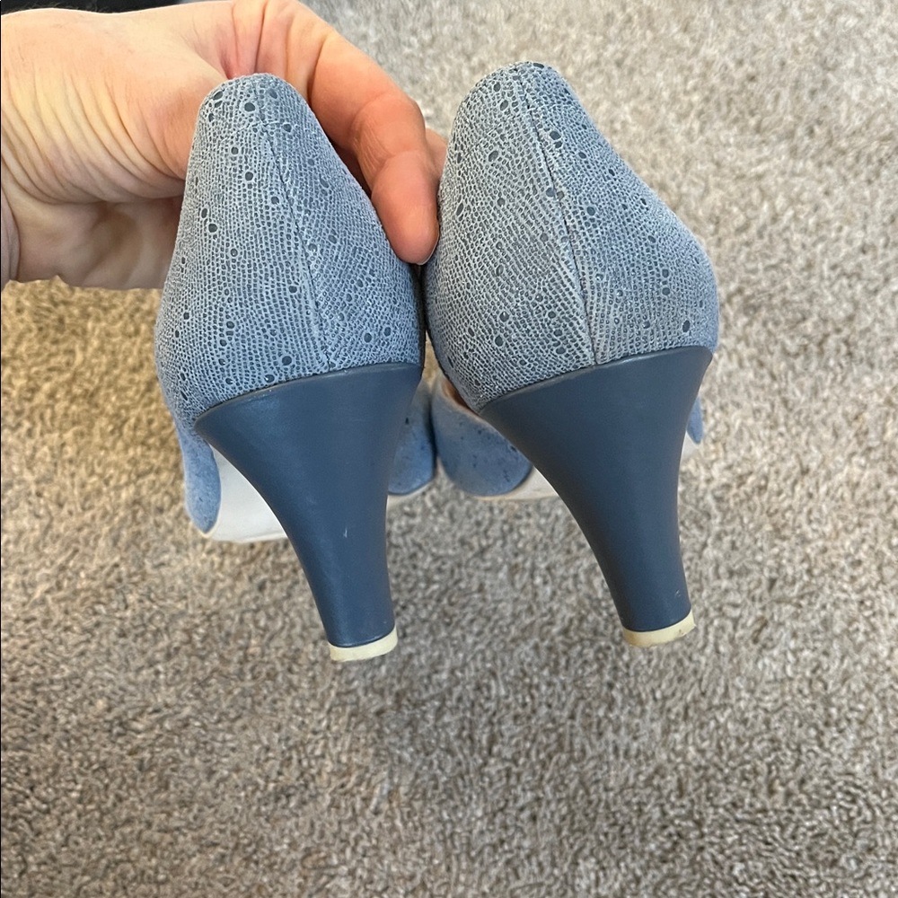 Pebble-textured light blue TSUBO pumps sz9.5 d’orsay skid proof made for comfort - Picture 5 of 10